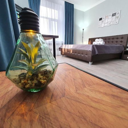 צ'יסינאו Park & Pedestrian Zone Apartment For4 מראה חיצוני תמונה