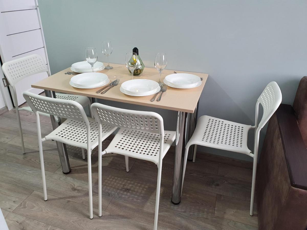 צ'יסינאו Park & Pedestrian Zone Apartment For4 מראה חיצוני תמונה
